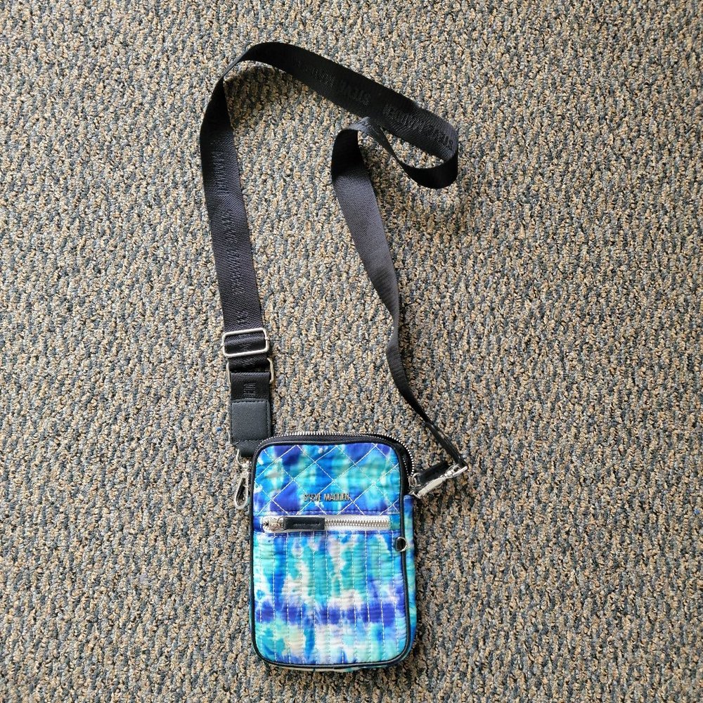 NWOT Steven Madden Crossbody Blue Green White Tie Dye Ombre Phone Bag